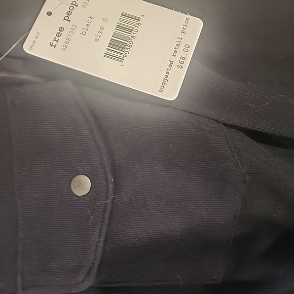 NWT Free People Black Low V Neck Henley Snap Buttons Size S - Picture 3 of 7